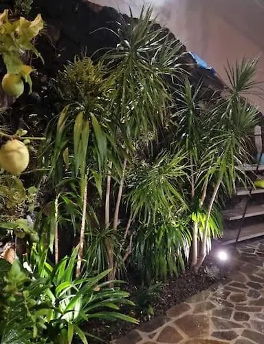 El Edén Nyaraló El Pris